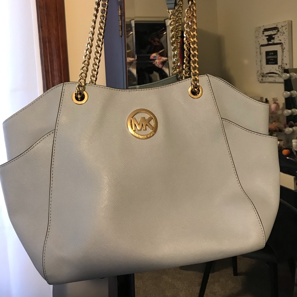 Michael Kors Chain Handbag